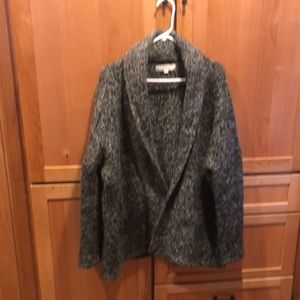 An open jacket from Loft.  Speckled gray in color.  Size L/XL